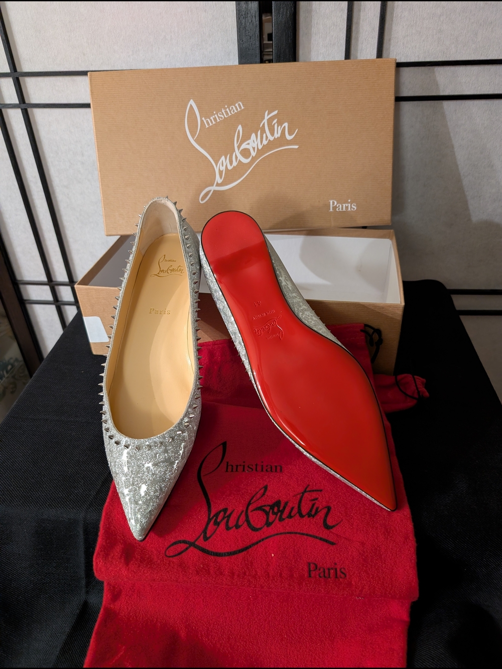 Christian Louboutin Anjalina Specchio Glitter Spike Flats Silver EU 41 – NEW